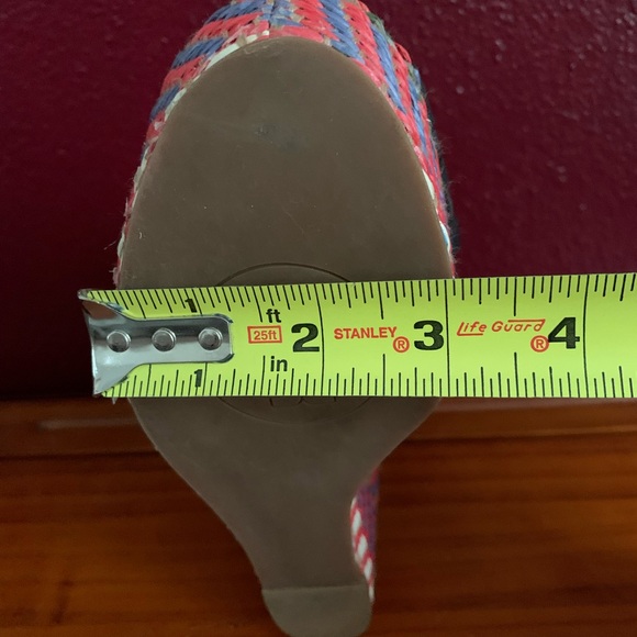 TORY BURCH Raven Woven Leather and Raffia Wedge Sandals Size 6, Like New - Picture 9 of 10